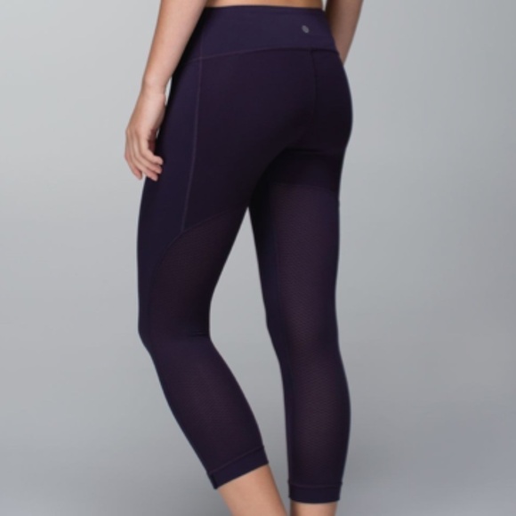 Lululemon Journey Crop Black Grape - Picture 10 of 11